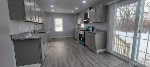 1505 S Yellow Springs St, Springfield, OH 45506 photo 13