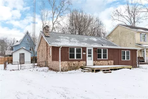 30 Island Rd, Medway, OH 45341