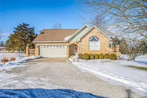 31 Hammer Dr, Eaton, OH 45320