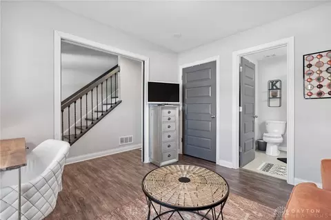 Entry Way - 503 Brownstone Row, Springboro, OH 45066 photo 2 of 5
