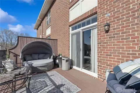Exterior - 503 Brownstone Row, Springboro, OH 45066 photo 2 of 5