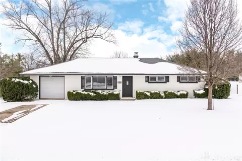 7465 Salem Rd, Lewisburg, OH 45338