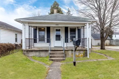 1006 Catalpa Dr, Middletown, OH 45042