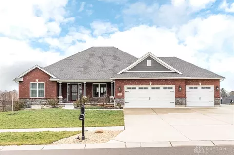 119 Wolf Creek Ct, Carlisle, OH 45005