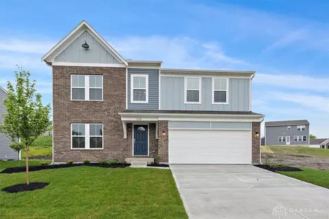 1208 Heathgate Way, Fairborn, OH 45324