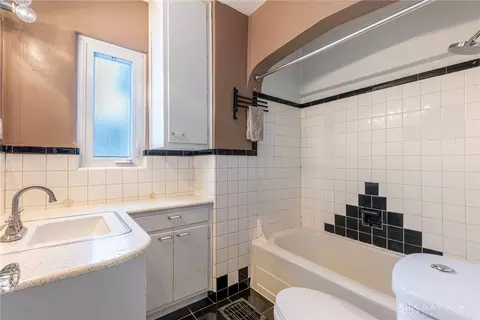 Bath - 667 Broad Blvd, Kettering, OH 45419 photo 1 of 3