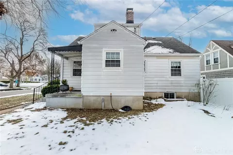 Exterior - 667 Broad Blvd, Kettering, OH 45419 photo 2 of 3