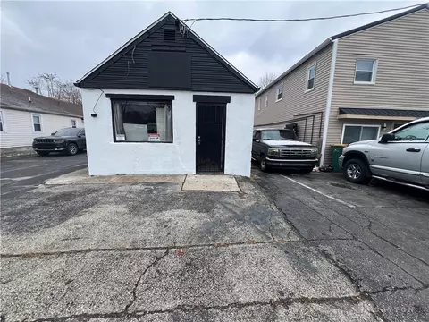 3305 Main St, Moraine, OH 45439