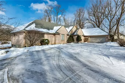 2970 Shakertown Rd, Dayton, OH 45434
