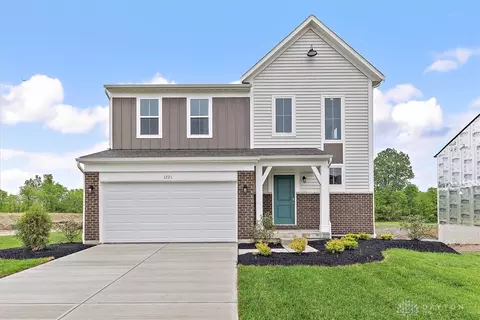 1221 Heathgate Way, Fairborn, OH 45324