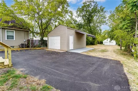 1155 E Dorothy Ln, Kettering, OH 45419 photo 2