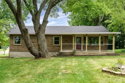 804 Old Mill Rd, Springfield, OH 45506