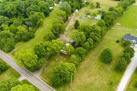 View/Area - 804 Old Mill Rd, Springfield, OH 45506 photo 1 of 6