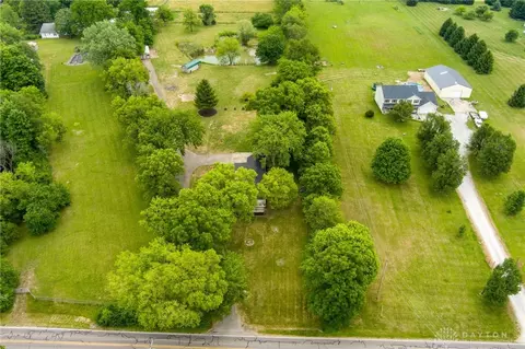 View/Area - 804 Old Mill Rd, Springfield, OH 45506 photo 2 of 6