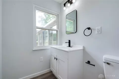 Bath - 804 Old Mill Rd, Springfield, OH 45506 photo 3 of 4