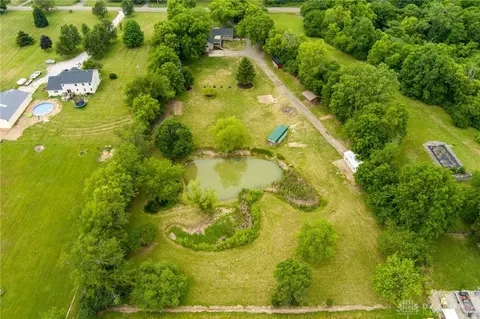 View/Area - 804 Old Mill Rd, Springfield, OH 45506 photo 5 of 6