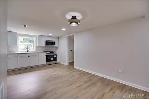 481 W County Line Rd, Springfield, OH 45502 photo 10
