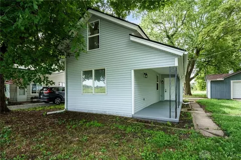 481 W County Line Rd, Springfield, OH 45502 photo 3