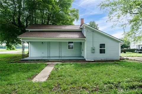 481 W County Line Rd, Springfield, OH 45502 photo 2