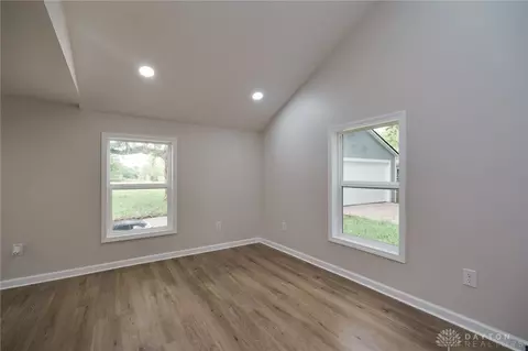 481 W County Line Rd, Springfield, OH 45502 photo 9