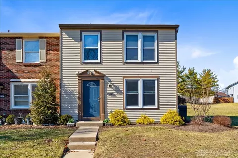 8105 Mill Creek Cir, West Chester, OH 45069