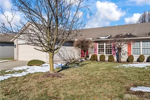109 Brumbaugh Ct, Englewood, OH 45322