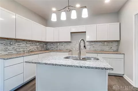 320 W Grand Ave, Springfield, OH 45506 photo 11