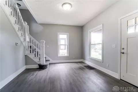 320 W Grand Ave, Springfield, OH 45506 photo 4