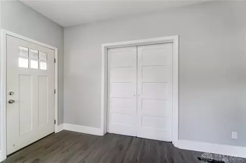 320 W Grand Ave, Springfield, OH 45506 photo 8