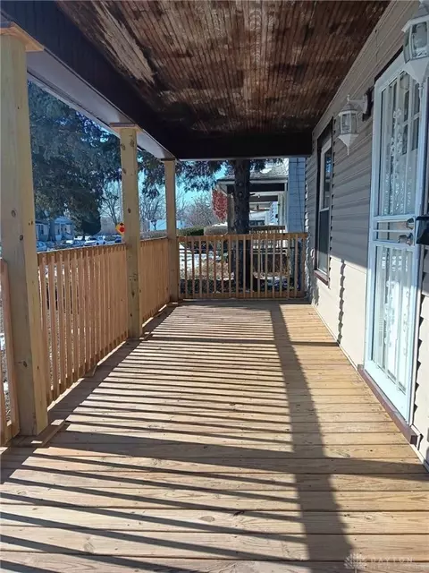 320 W Grand Ave, Springfield, OH 45506 photo 3