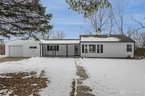 7680 Mad River Rd, Dayton, OH 45459