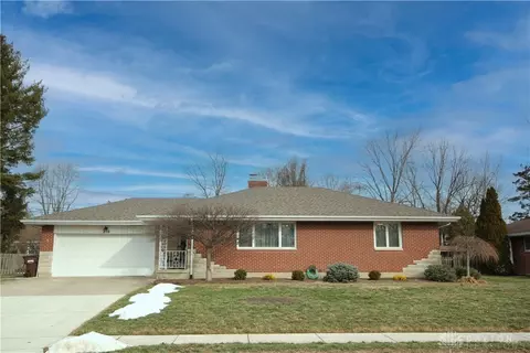 216 Summit St, Lebanon, OH 45036