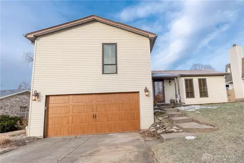 322 Heatherway St, Middletown, OH 45042