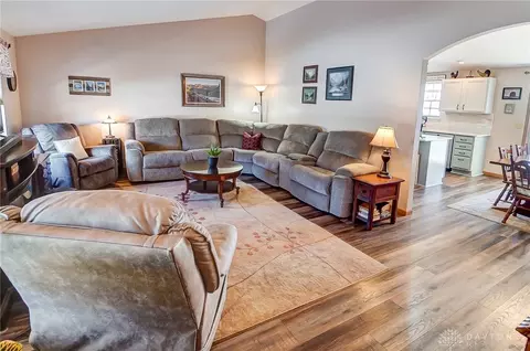5113 Crandall Ln, Springfield, OH 45503 photo 9