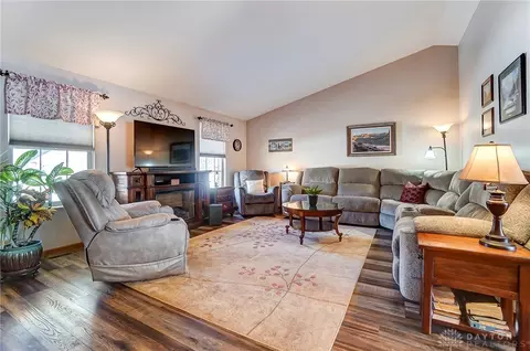 5113 Crandall Ln, Springfield, OH 45503 photo 8