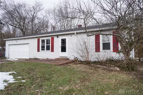 2354 Cedarville Rd, Goshen, OH 45122