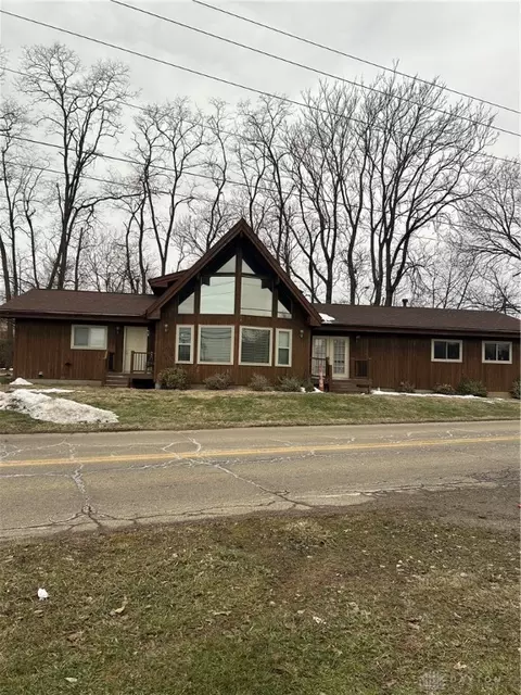 98 N Orange St, Xenia, OH 45385