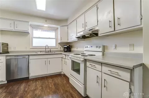Kitchen - 2764 Horstman Dr, Kettering, OH 45429 photo 1 of 3