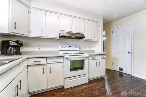 Kitchen - 2764 Horstman Dr, Kettering, OH 45429 photo 2 of 3