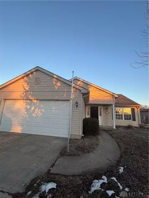 7238 Pinewood Dr, Franklin, OH 45005