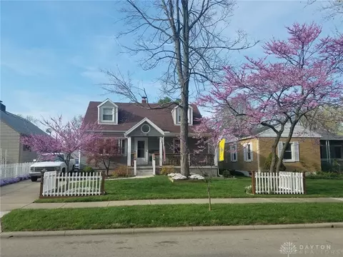 641 Peach Orchard Rd, Dayton, OH 45419