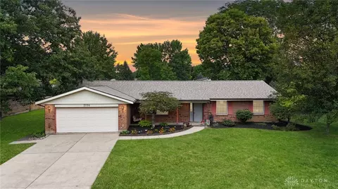 3094 Village Ct, Dayton, OH 45432