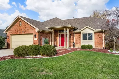 2253 Four Seasons Trl, Miamisburg, OH 45342
