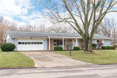 2500 Rawnsdale Rd, Kettering, OH 45440