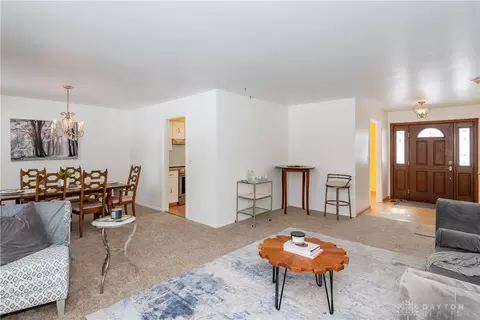 1053 E Rahn Rd, Centerville, OH 45429 photo 6