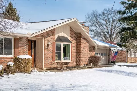 1053 E Rahn Rd, Centerville, OH 45429 photo 2