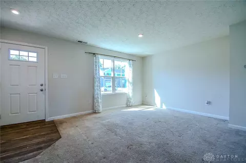 216 S Tuttle Rd, Springfield, OH 45505 photo 10