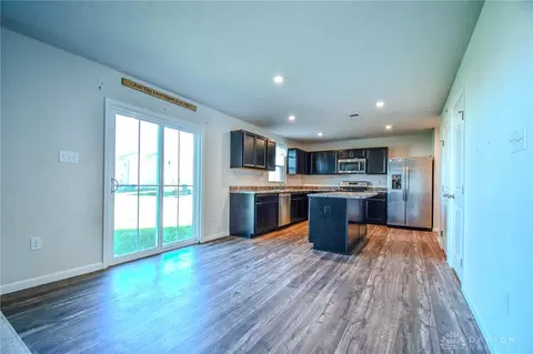 216 S Tuttle Rd, Springfield, OH 45505 photo 17