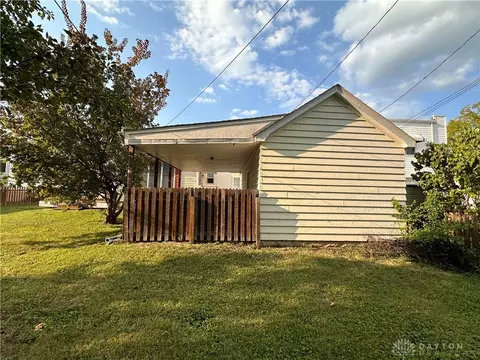 Exterior - 23 E Home Rd, Springfield, OH 45504 photo 2 of 6