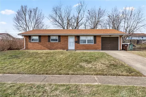 6648 Oak Hill Dr, Enon, OH 45323
